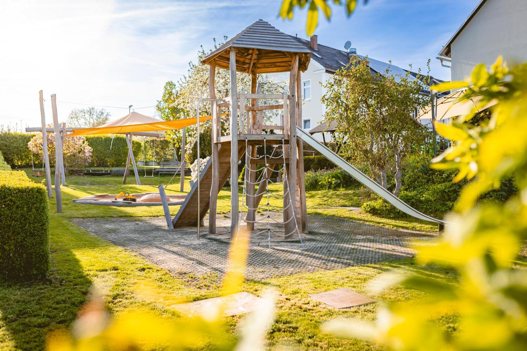 Gasthof Drei Schwanen Langenwetzendorf Esterno foto